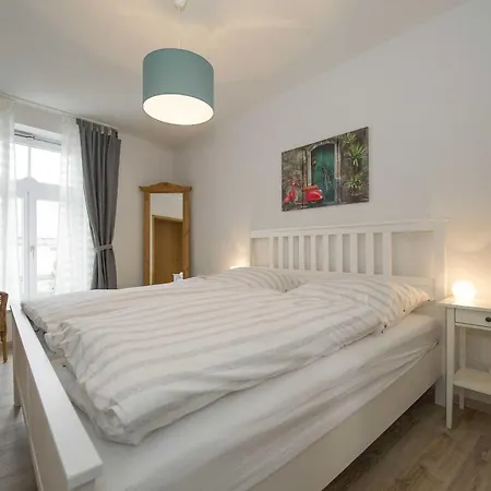 Minna - Whg 3 Mit Balkon *