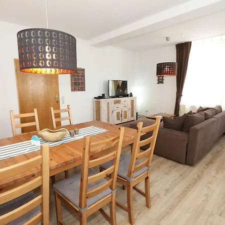 Minna - Whg 3 Mit Balkon Apartament *